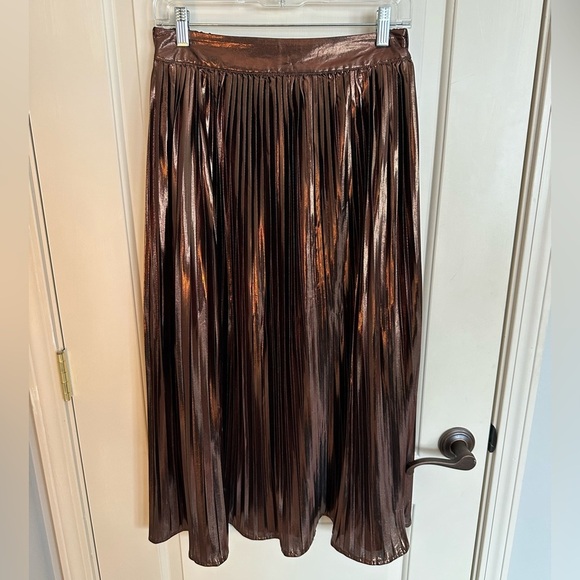 Love Riche Dresses & Skirts - Brown Flowy Skirt size S Stretch Waist Band Loveriche Spring